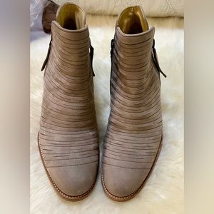 PAUL GREEN Malibu Sliced Zip Bootie CHUNKY NUBUCK